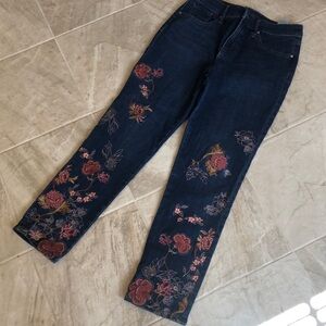 Chico’s So Slimming Girlfriend Slim leg embroidered floral ankle jeans